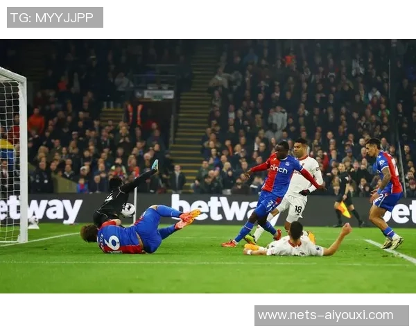 曼联与曼城阵型解析对比及战术布局深度剖析